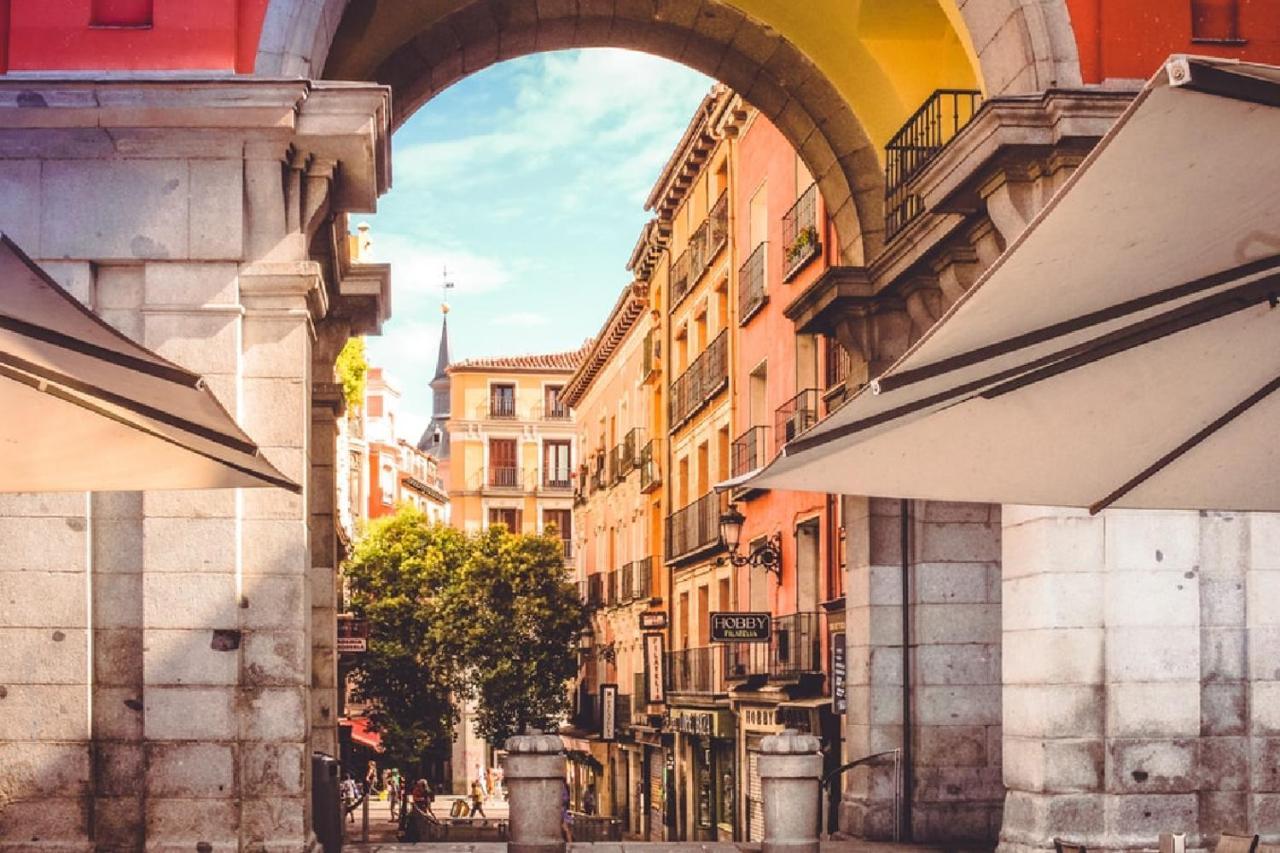 Apartamentos En Sol, Madrid Centro Dış mekan fotoğraf