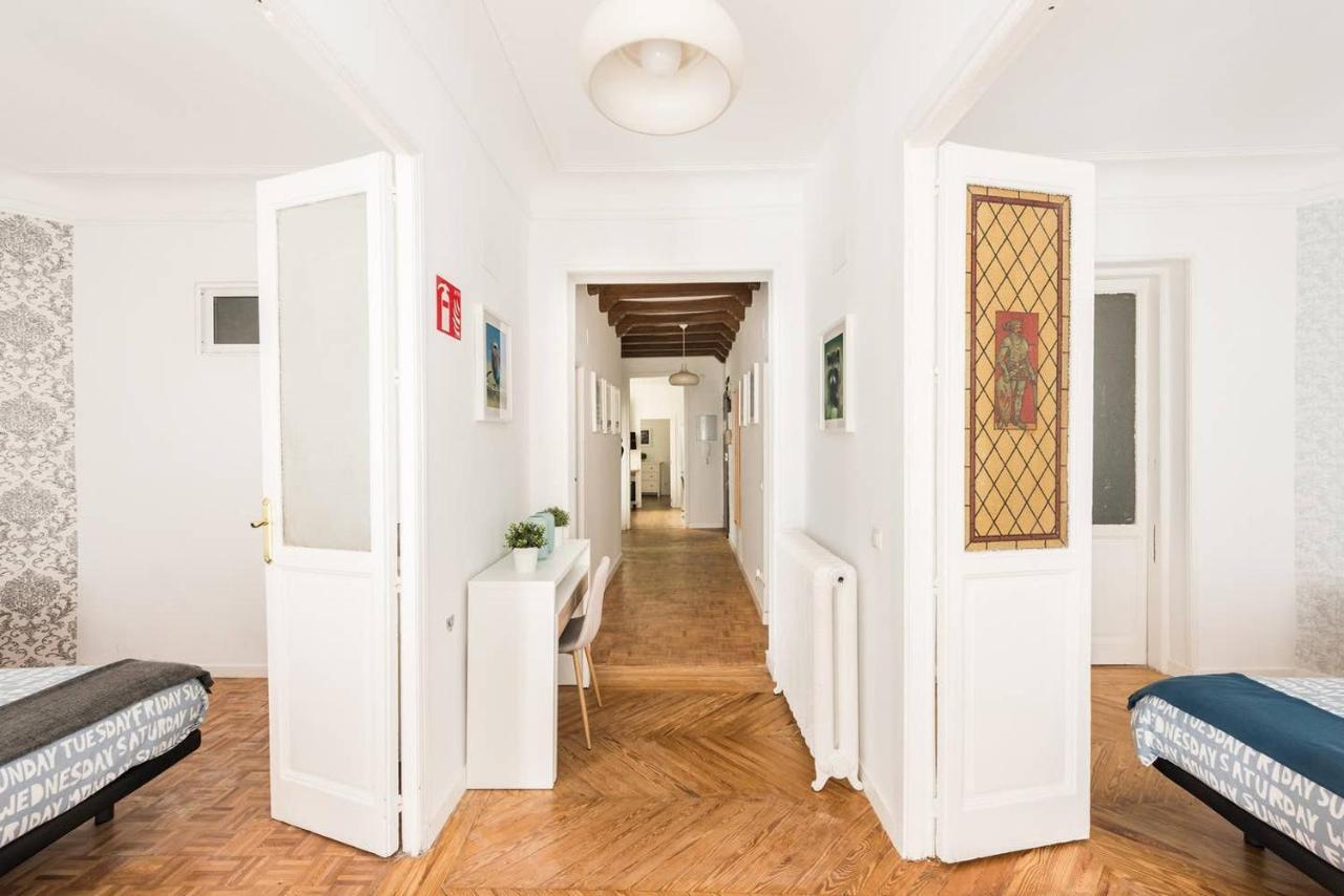 Apartamentos En Sol, Madrid Centro Dış mekan fotoğraf